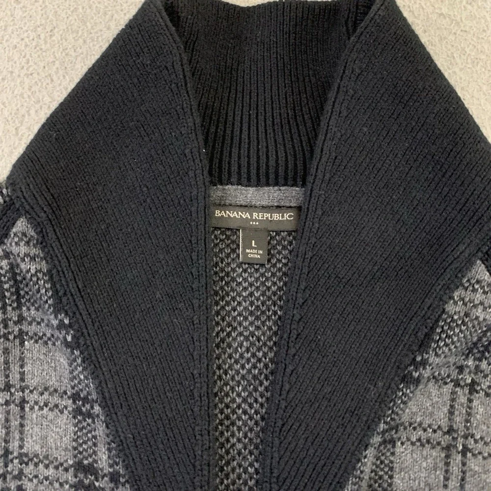 Banana Republic Knit Sweater Mens Large Full Zip Shawl Collar Black Plaid Casual